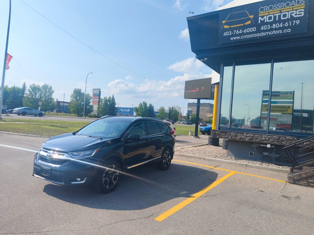 2019 Honda CR-V Touring AWD style, comfort, advanced tech, and t in Cars & Trucks in Calgary - Image 4