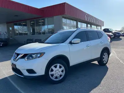  2015 Nissan Rogue S, CLEAN CARFAX, ALL WHEEL DRIVE, BACKUP CAME
