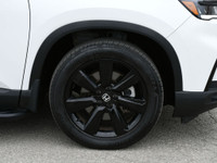 **MARKET VALUE PRICING**, AWD, 12 Speakers, 3rd row seats: split-bench, 4-Wheel Disc Brakes, ABS bra... (image 6)
