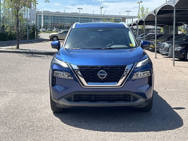 2023 Nissan Rogue AWD SV Moonroof - PANORAMIC SUNROOF / LOW KM'S in Cars & Trucks in Calgary - Image 2