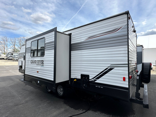 2022 Grand River 26CKS  Couples Travel Trailer  in RVs & Motorhomes in St. Albert - Image 4