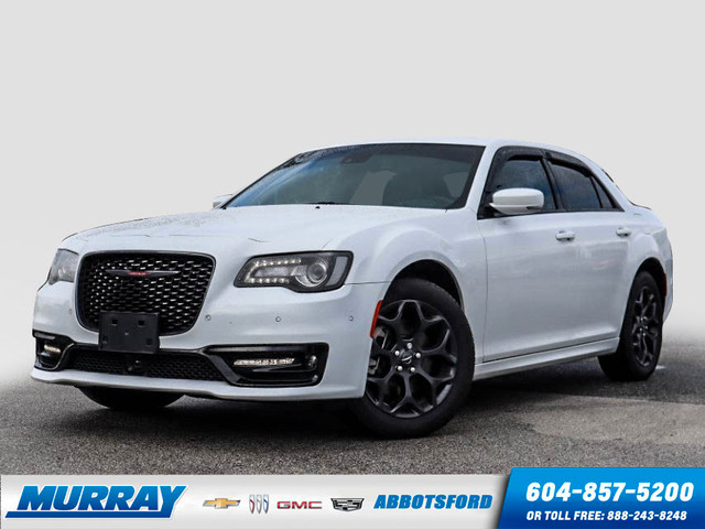  2022 Chrysler 300 S V6 in Cars & Trucks in Abbotsford