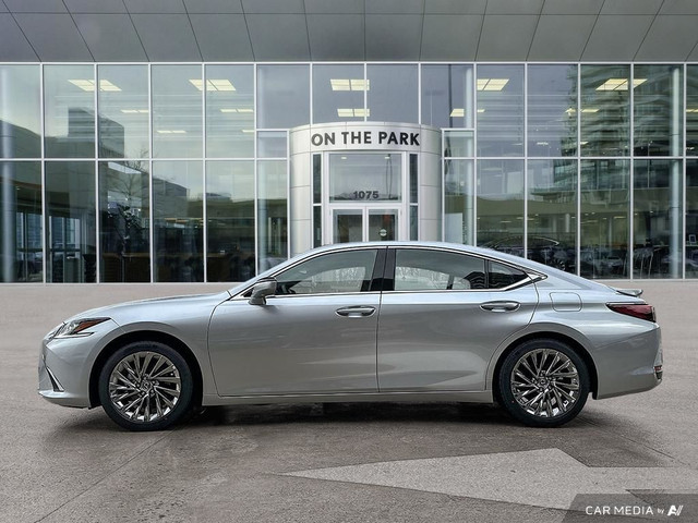 2025 Lexus ES 300H| ULTRA LUXURY |COMPANY CAR |ACCESSORIES INCL in Cars & Trucks in City of Toronto - Image 3