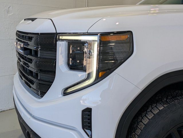 2025 GMC Sierra 1500 Elevation- X-31 Offroad Package in Cars & Trucks in Barrie - Image 2