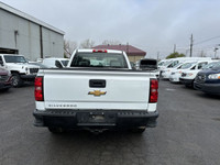 See Dealer Website for Details. 2018 Chevrolet Silverado 1500 camion de travail/LS (image 4)