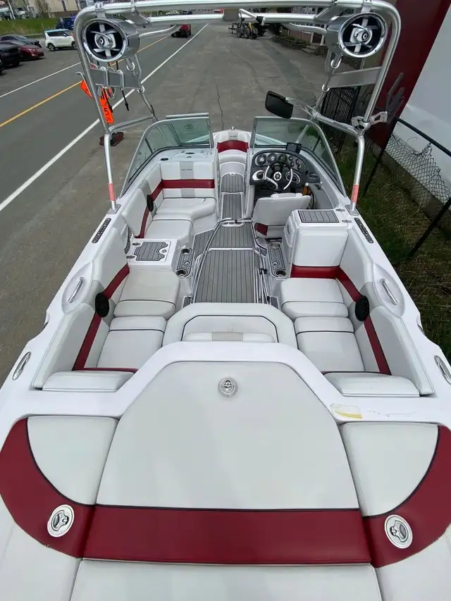 2009 Nautique SAN 220 CONSIGNATION PAS DE TAXES in Powerboats & Motorboats in Granby - Image 3