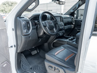 High Gloss Black Wheels | Sport Steps | Snow Ploq Prep Pkg | HD Surround Vision | Bed View Camera |... (image 7)