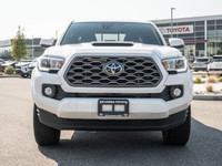 One Owner - Heated Front Seats - Keyless Ignition - Backup Camera The 2022 Toyota Tacoma TRD Sport b... (image 2)