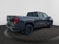 This 2025 GMC Sierra 1500 in Titanium Rush Metallic is equipped with 4WD and Turbocharged Diesel I6... (image 4)