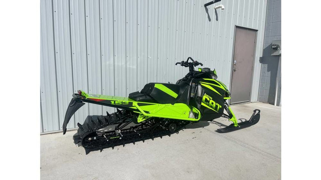 2018 Arctic Cat M0000 Mountain Cat 153 in Snowmobiles in Edmonton - Image 4