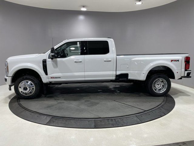 2025 Ford Super Duty F-450 DRW Platinum in Cars & Trucks in Strathcona County - Image 2