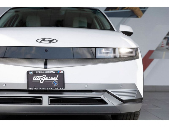2022 Hyundai IONIQ 5 Preferred AWD Long Range w/Ultimate Package in Cars & Trucks in Vancouver - Image 4