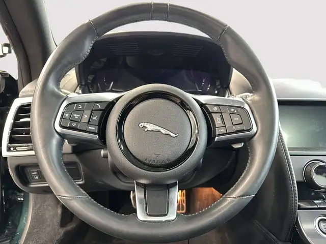 2021 Jaguar F-TYPE P300 TOIT VITRE SUEDE CARPLAY in Cars & Trucks in Laval / North Shore - Image 19