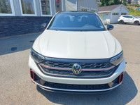 Autobahn Trim DSG Transmission Leather Interior Panoramic Sunroof Apple Carplay Android Auto Heated... (image 7)