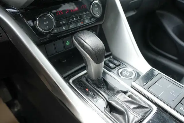 2020 Mitsubishi Eclipse Cross SE | One Owner | No Accidents in Cars & Trucks in Calgary - Image 16