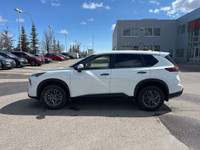 2025 NISSAN ROGUE S - AWD - SAVE THOUSANDS FROM NEW !! FEATURES INCLUDE - - Cloth Interior - Heated... (image 7)