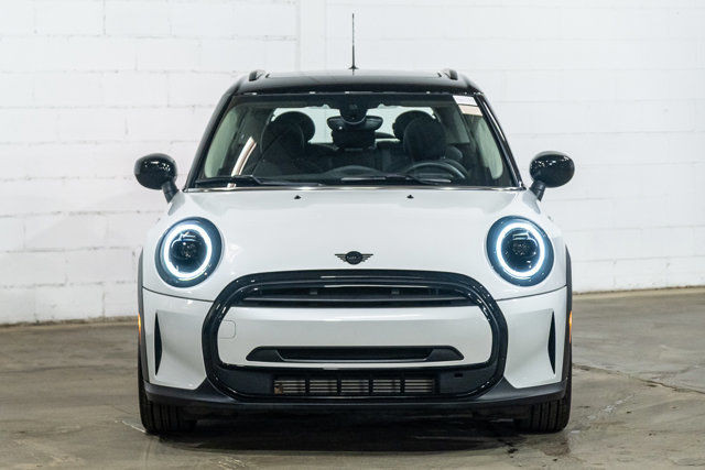 2024 MINI 5 Door Cooper | Premier | Accès Confort | Toit in Cars & Trucks in City of Montréal - Image 2