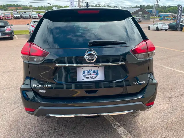 2017 Nissan Rogue SV AWD, ALLOY, SUNROOF in Cars & Trucks in Charlottetown - Image 9