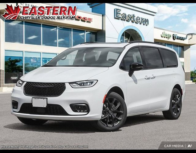 2025 Chrysler Pacifica Limited in Cars & Trucks in Winnipeg