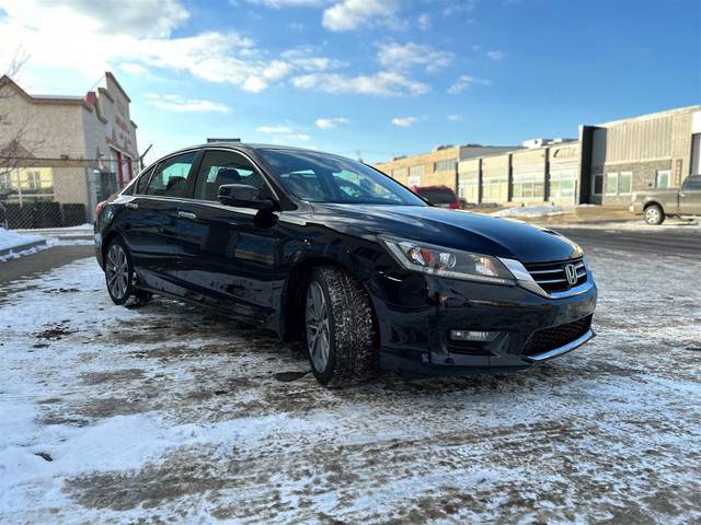  2014 Honda Accord Sedan Sport in Cars & Trucks in Edmonton - Image 4