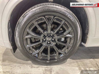 Engine: Gas/Electric Turbo 6cyl 3.3L L/100Km City: 9.9 L/100Km Hwy: 8.4 Safety Equipment ABS And Dri... (image 8)