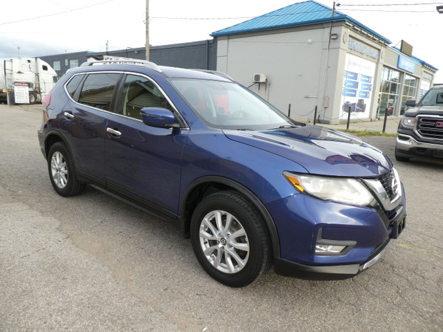 2017 Nissan Rogue SV AWD in Cars & Trucks in Mississauga / Peel Region - Image 3