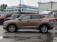 Come see this 2017 Hyundai Tucson SE before someone takes it home! *You Can't Beat the Price with Th... (image 4)