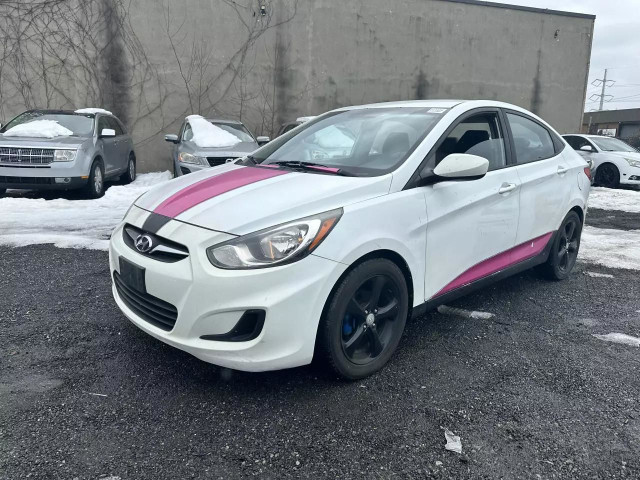 2012 HYUNDAI Accent GLS in Cars & Trucks in City of Montréal