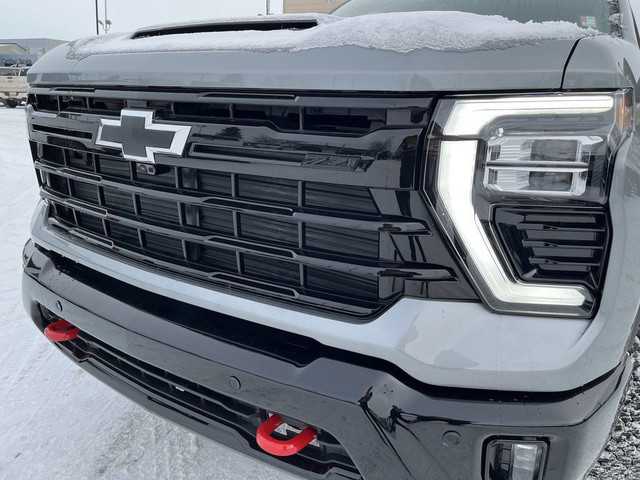 2025 Chevrolet Silverado 3500HD LT in Cars & Trucks in Edmonton - Image 4