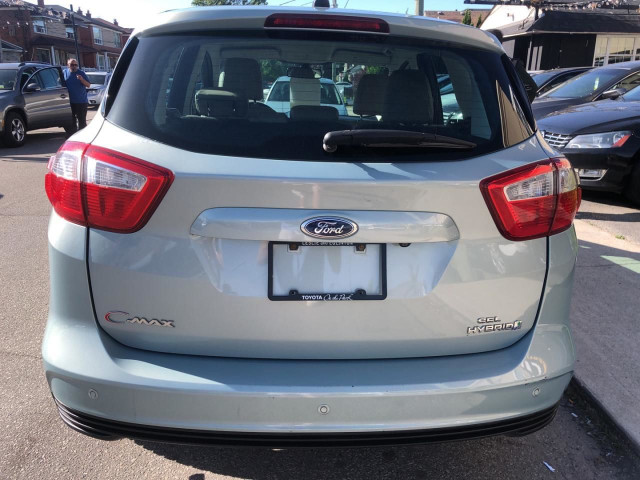 2014 Ford C-MAX hybrid in Cars & Trucks in City of Toronto - Image 3