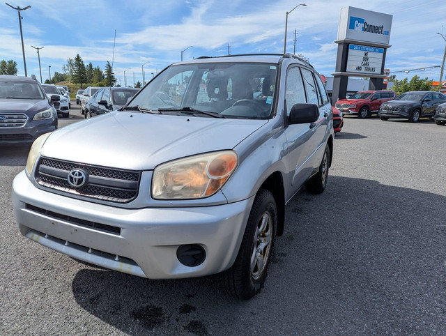 2004 Toyota RAV4 in Cars & Trucks in Ottawa - Image 4