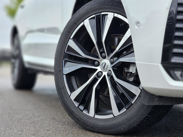 2024 Volvo XC60 Plus Dark Theme in Cars & Trucks in Kitchener / Waterloo - Image 3