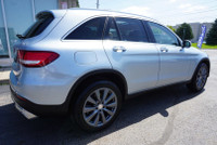 SAFETY INCULDED FREE ACCIDENT LOCAL ONTARIO CAR ACCIDENT FREE WELL MAINTAIN Very Clean Mercedes-Benz... (image 6)