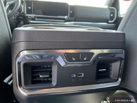 Z71 Off-Road Suspension Package, Trail Boss Package, Leather Seats, Heated & Ventilated Seats, Adapt... (image 9)