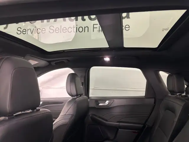 2023 Ford Escape ST-Line Elite ST-LINE ELITE/HYBRID/AWD/PANOR... in Cars & Trucks in Belleville - Image 12
