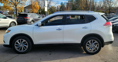 2015 Nissan Rogue SL AWD One Owner , Nav ,Leather Heated Seats ,