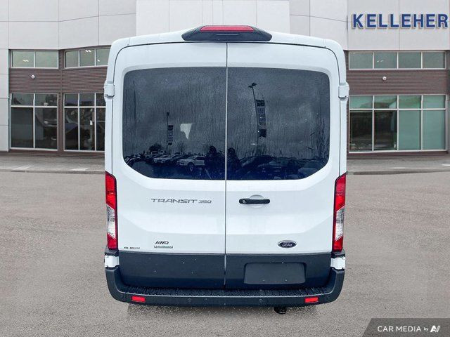 2025 Ford Transit Passenger Wagon XL in Cars & Trucks in Brandon - Image 4