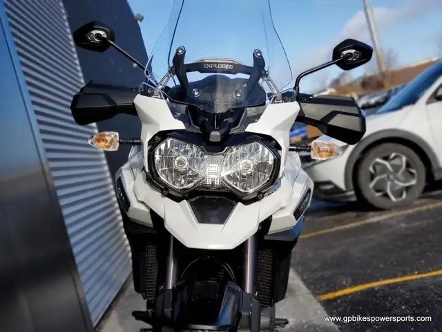 2017 Triumph Tiger Explorer XRX Crystal White in Street, Cruisers & Choppers in Oshawa / Durham Region - Image 11