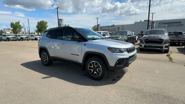 2025 Jeep Compass Trailhawk | Heated Seats | Apple CarPlay in Cars & Trucks in Edmonton - Image 2