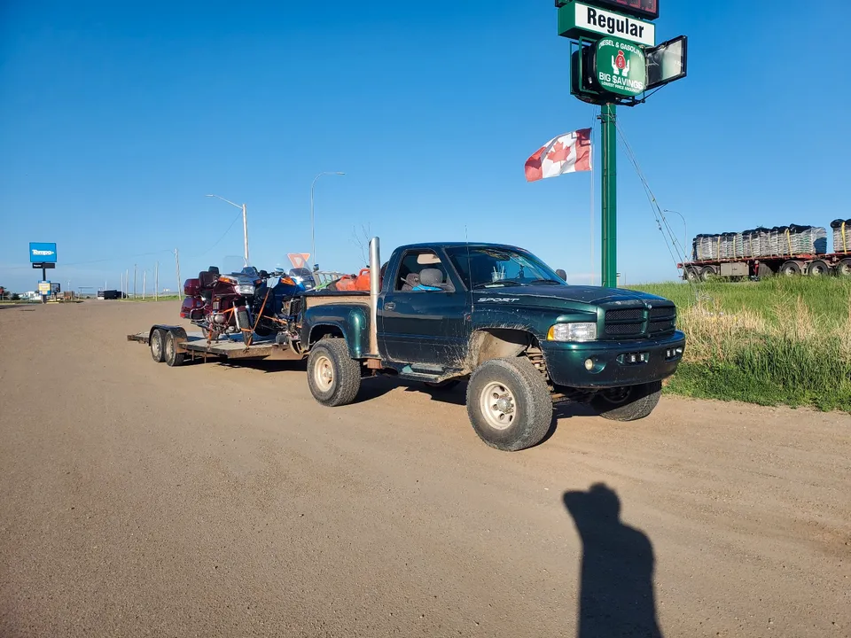 Cummins swap Little Green Express/Warlock SCSB 4x4 Ram 1500!