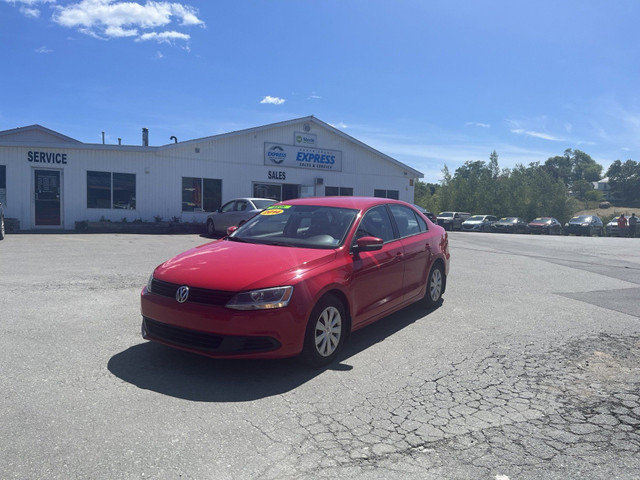 2014 Volkswagen Jetta Sedan Trendline+ in Cars & Trucks in Bridgewater