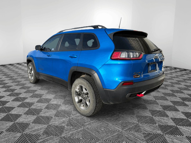 2019 Jeep Cherokee Trailhawk 4x4 in Cars & Trucks in Medicine Hat - Image 3