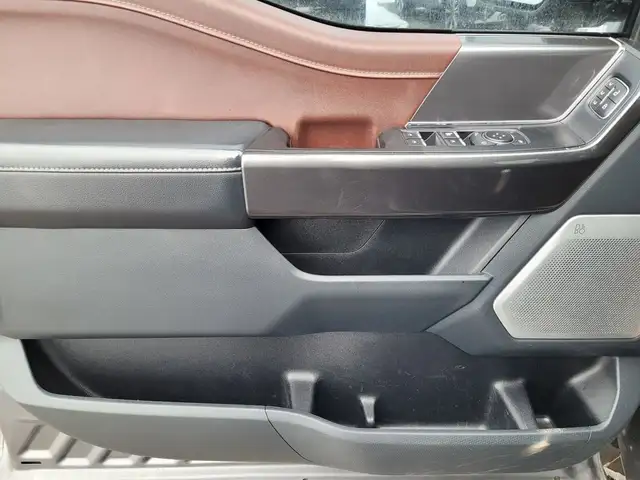 2021 Ford F-150 LARIAT | PANO SUNROOF | LOADED | DIESEL dans Autos et camions dans Comté de Strathcona - Image 11