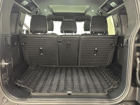 Le Land Rover Defender 110 P400 X-Dynamic SE 2024 est un VUS pleine grandeur équipé d’un moteur six... (image 8)