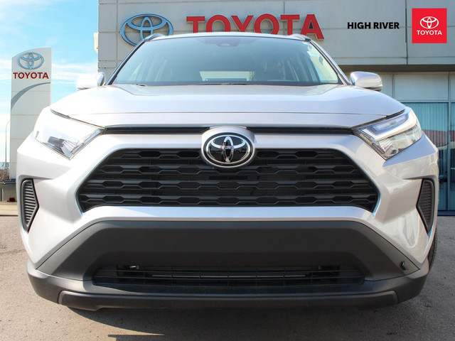 2022 Toyota RAV4 XLE AWD for sale in Cars & Trucks in Calgary - Image 4