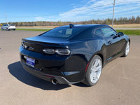 2019 CHEVROLET CAMARO RS $144 Weekly Tax in 2.0L 4CYL Turbo GASOLINE FUEL Only 32.000 km Great Gas M... (image 5)