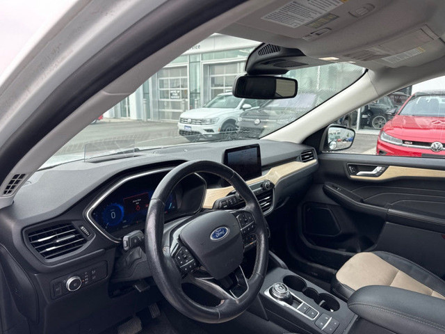 2021 Ford Escape Titanium AWD  - Sunroof in Cars & Trucks in Ottawa - Image 3