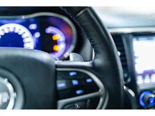 2017 Jeep Grand Cherokee 4x4 Altitude Leather Roof Nav BCam in Cars & Trucks in Grande Prairie - Image 21