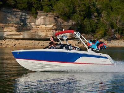 2025 Cobalt Boats CS23 Surf in Powerboats & Motorboats in Edmonton