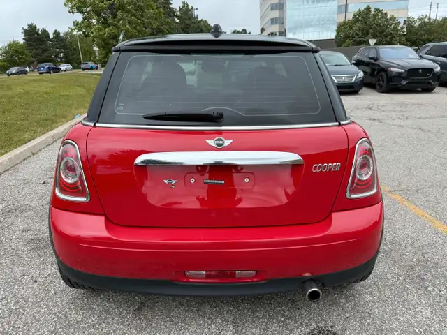 2012 MINI Cooper Hardtop 2dr Cpe Classic in Cars & Trucks in City of Toronto - Image 8